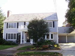 17 Overlook Park, Newton, MA 02459-1344