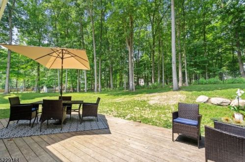 20 Southfield Dr, Wantage NJ  07461-3036 exterior