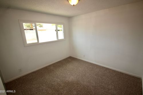 2908 Bloomfield Rd, Phoenix AZ 85029-2950 exterior