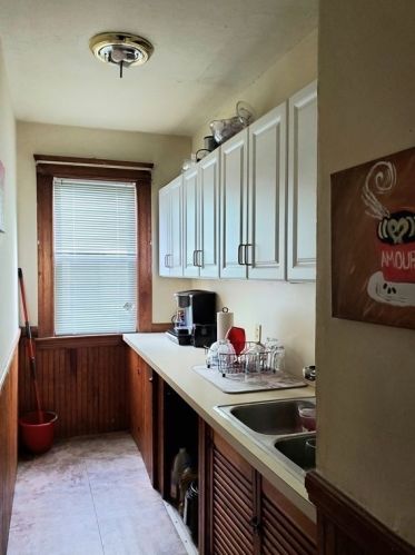 47 Sterling St, Worcester MA 01610-2146 exterior