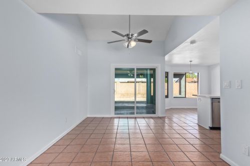 6802 Cambridge Ave, Phoenix AZ 85008-1216 exterior