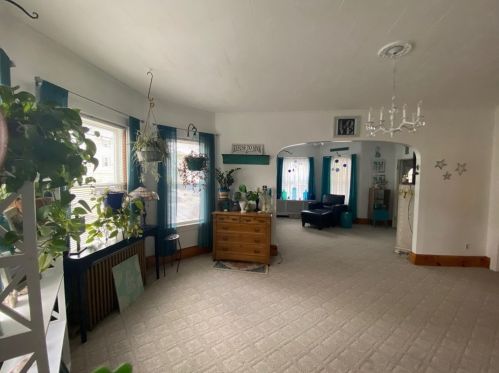 136 Horton St, Fall River MA 02723-3100 exterior