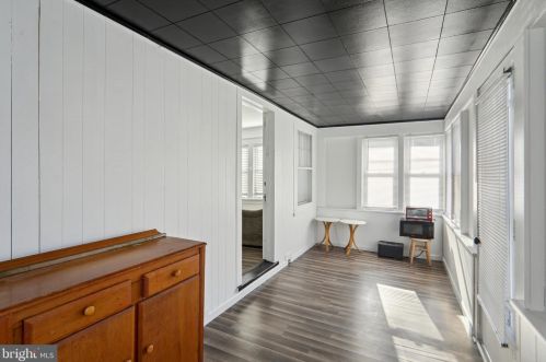 546 Salem Ave, West Deptford, NJ 08096-3201