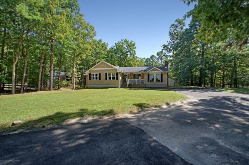 715 Reed Rd, Jackson Twp NJ 08527-4737 exterior