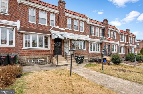 7510 20th St, Philadelphia, PA 19138-2207