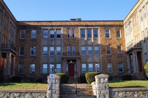 52 High St, Methuen, MA 01844-3140