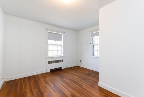 70 Stockdale Rd, Needham MA 02492-1122 exterior