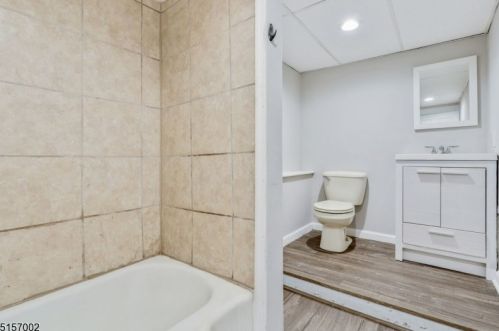 22 Harrison St, Wantage NJ  07461-2121 exterior