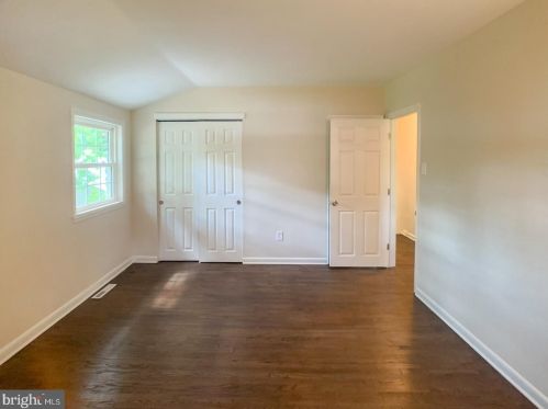 102 Marion Ave, West Deptford NJ 08093-2029 exterior