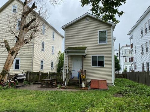 21 Bromfield St, Lawrence MA  01841-2503 exterior