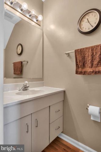 317 Steeplechase Ct, West Deptford NJ 08096-6815 exterior