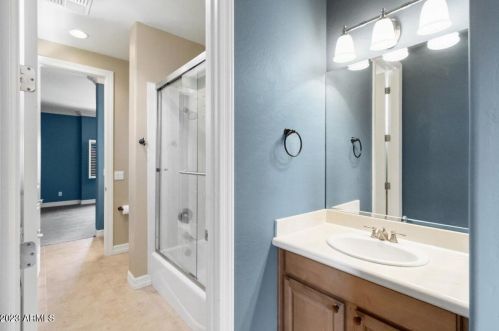 7814 16th Dr, Phoenix AZ  85021-7919 exterior