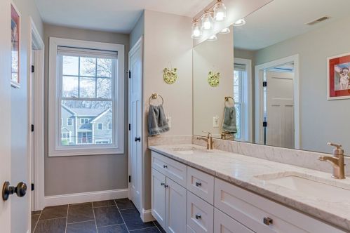 330 Rdg St, Arlington MA 02474-1719 exterior