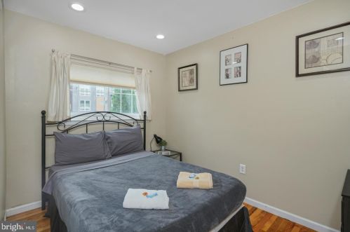 740 20th St, Philadelphia PA  19130-2004 exterior