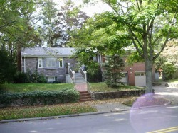 1824 Commonwealth Ave, Newton, MA 02466-2711