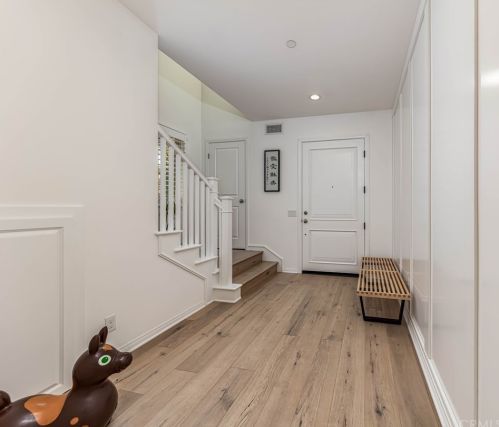 54 White Blossom, Irvine, CA 92620-7320