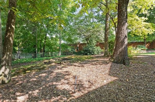 5426 Brooke Farm Dr, Atlanta GA 30338-3151 exterior