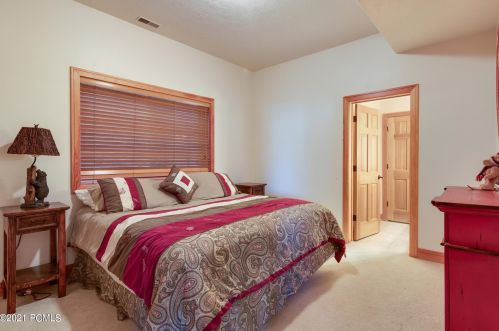 3008 Wedge Cir, Park City UT 84098-5894 exterior