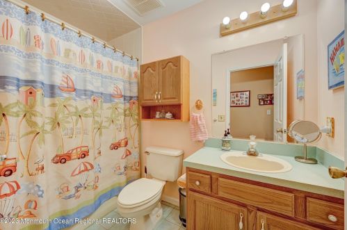 327 Frank Applegate Rd, Jackson Twp NJ  08527-4217 exterior