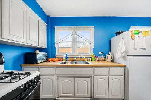 2936 Oak Park Ave, Forest View IL 60402-3028 exterior