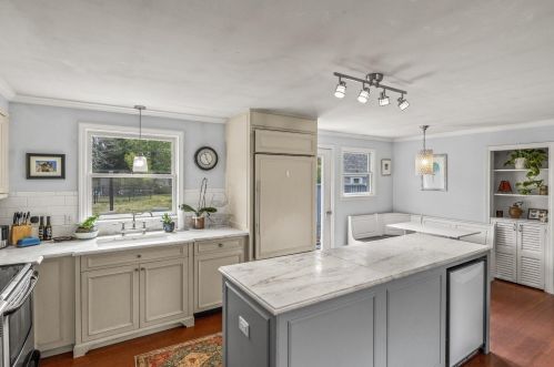 120 Viola Rd, Eastham MA  02642-1792 exterior