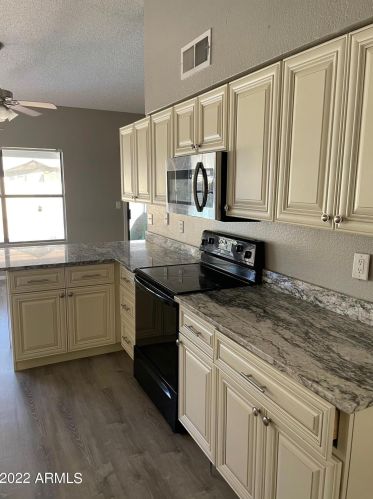 2710 88th Ln, Phoenix, AZ 85037-3461