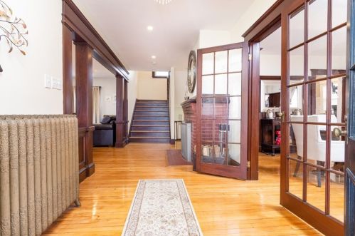 124 Elm Ave, Quincy MA 02170-2939 exterior