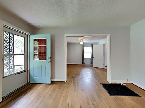 1671 Bristol Dr, Atlanta GA  30329-2533 exterior