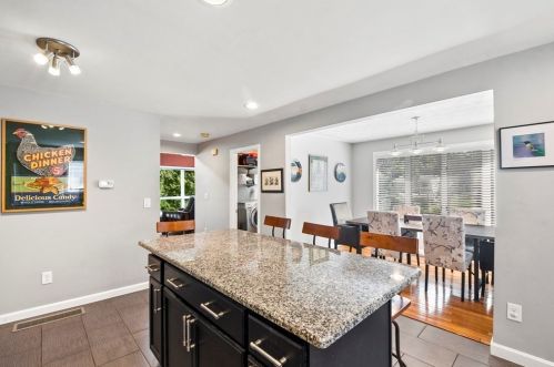 30 Abington St, Worcester MA 01603-1101 exterior