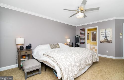 640 High St, West Deptford NJ 08051-1460 exterior