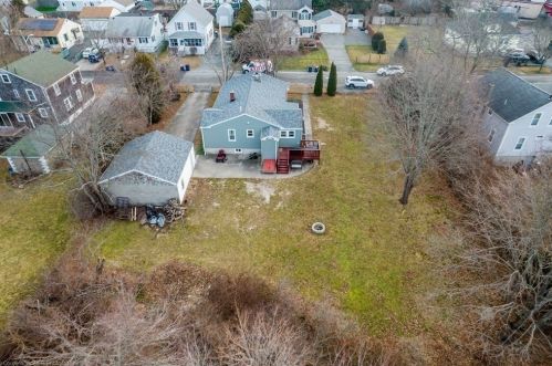 41 Worcester St, New Bedford MA 02745-1007 exterior