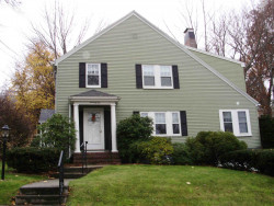 71 Walden St, Newton, MA 02460-2133
