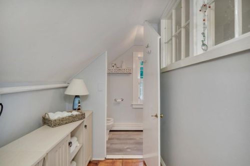 6 Munson Meeting, Chatham MA exterior