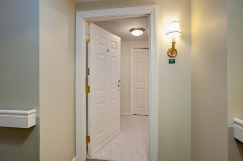 110 Dillingham Ave, Falmouth, MA 02540-3310