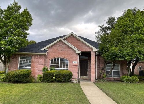 7113 Fallkirk Dr, Plano TX  75025-2078 exterior