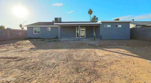 2201 65 Dr, Phoenix AZ 85033-1605 exterior