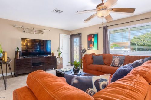 2345 Earll Dr, Phoenix AZ 85012-2632 exterior