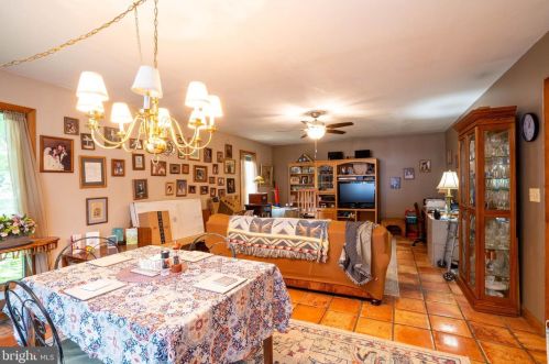 75 Toms River Rd, Jackson Twp NJ 08527-5237 exterior