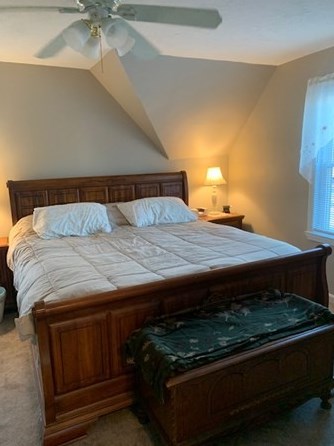 21 Cres St, Whitman MA 02382-2406 exterior