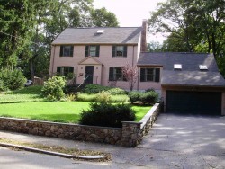 30 Hawthorne Ave, Newton, MA 02466-2806