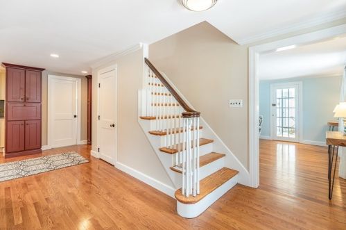 69 Windmill Ln, Arlington, MA 02474-1908