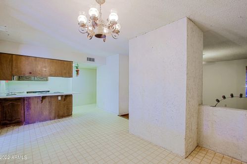 1945 Campo Bello Dr, Phoenix AZ 85032-2051 exterior