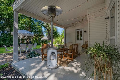 410 Belmont Ave, Tinton Falls NJ 07712-4706 exterior