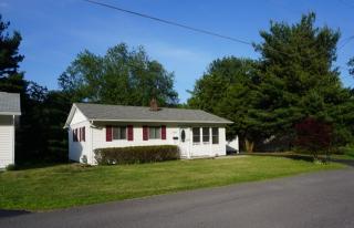 1850 Parkway Dr, Honesdale, PA 18431-2208