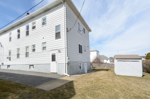 31 Benedict Rd, Worcester MA 01604-1814 exterior