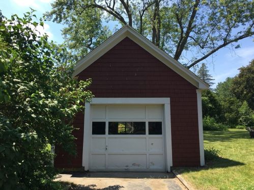 185 Pelham Rd, Amherst MA 01002-9777 exterior