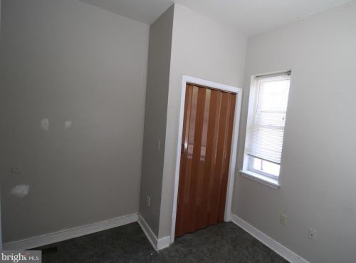 2249 16 St, Philadelphia PA 19132-4402 exterior