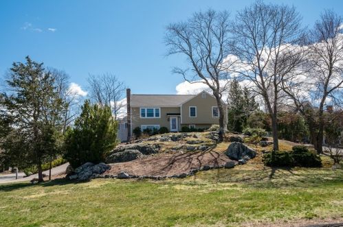 10 Ocean View Dr, Hingham, MA 02043-1225