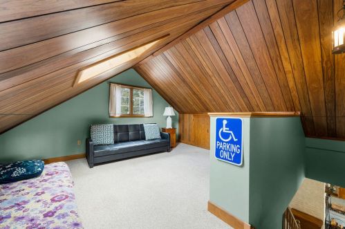 15 Highland Rd, Eastham MA 02642-3302 exterior