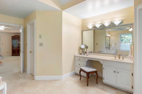 5426 Brooke Farm Dr, Atlanta GA 30338-3151 exterior